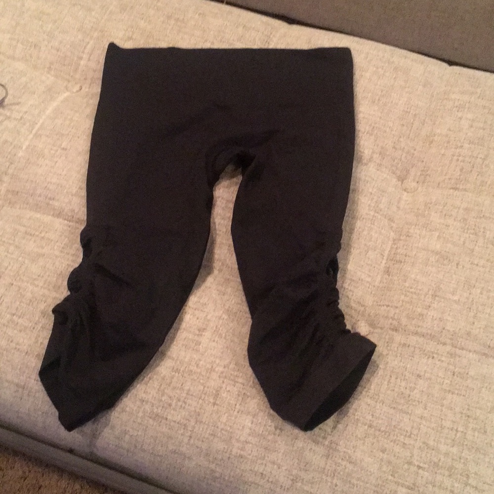 Lululemon capris